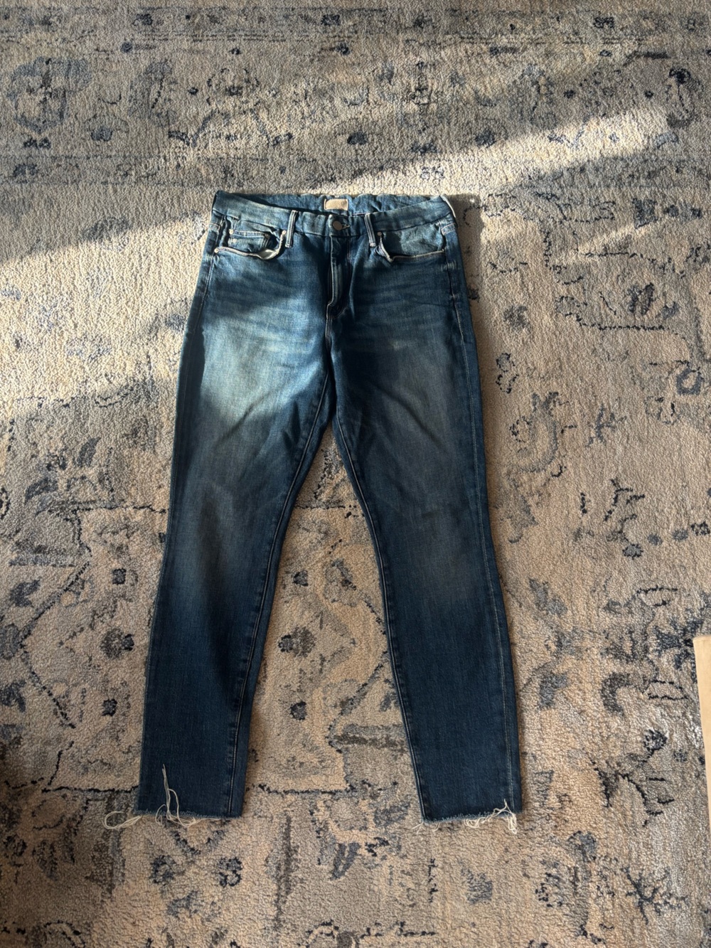 MOTHER Slim Skinny Jeans in Dark Blue Wash